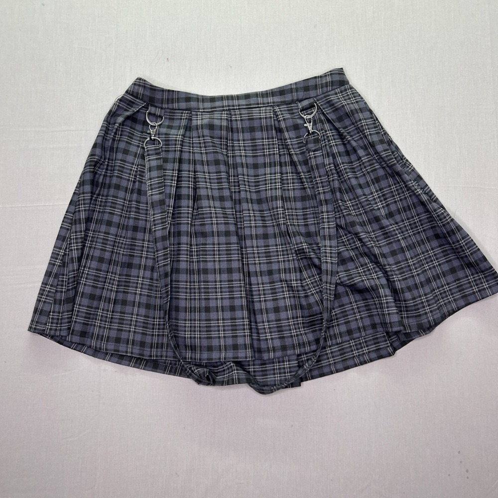 Hot Topic Plaid Pleated Skirt Medium O-Ring Strap Y2K Goth Alt Punk
